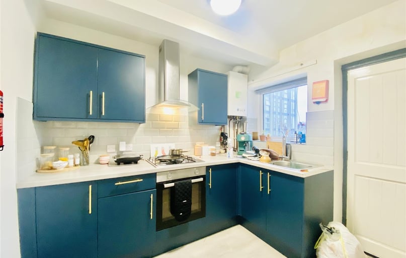 Trent Bridge Buildings, West Bridgford, Nottingham - Image 1